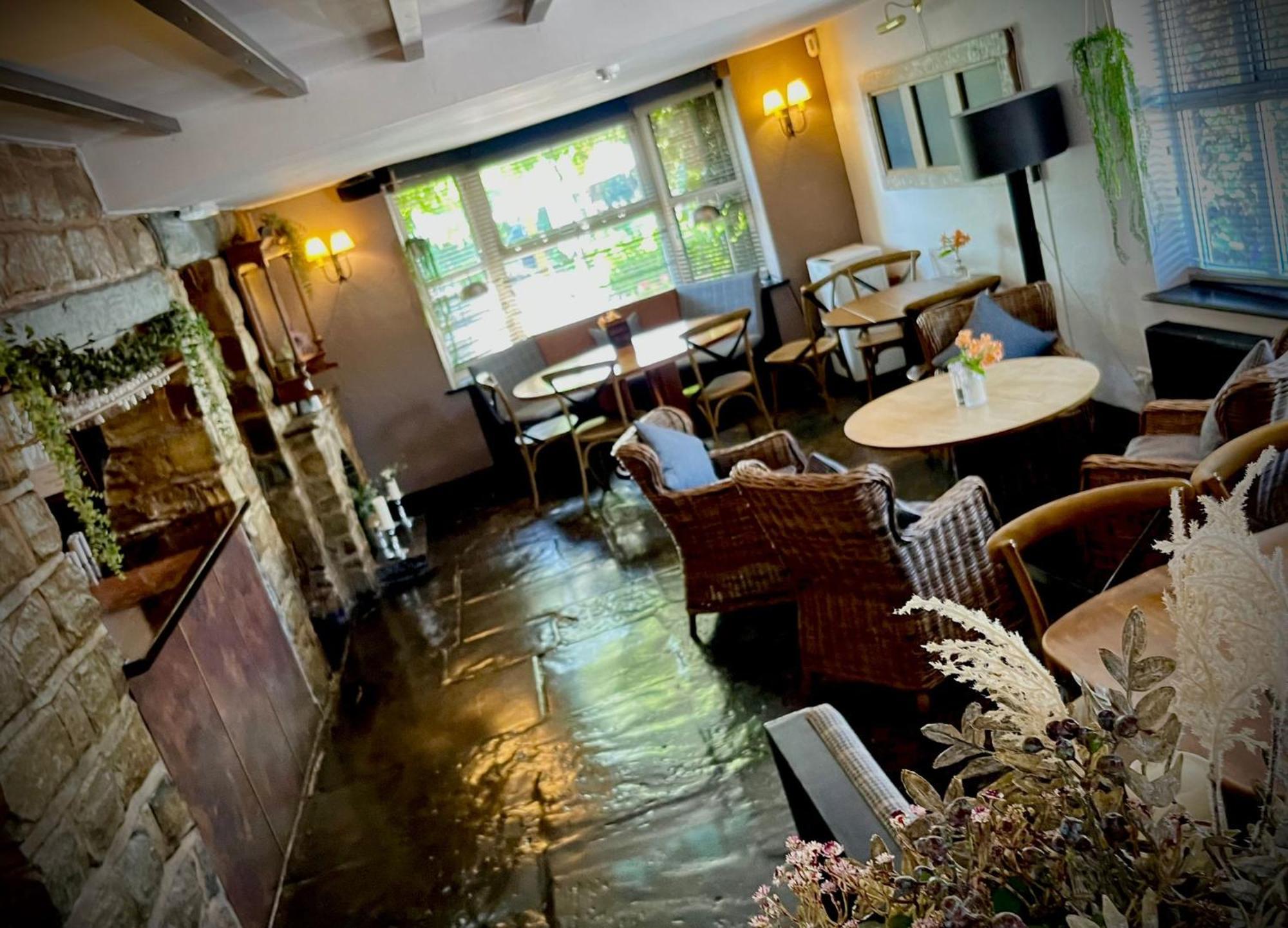 The Blue Boar Alcester Exterior foto